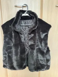 ファー ノースリーブジャケット