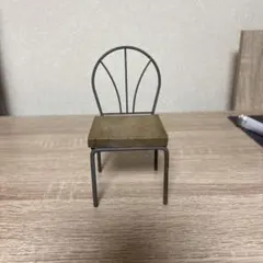たし1012さま】vintage miniature ❀ 小さなブラウンの椅子 - メルカリ