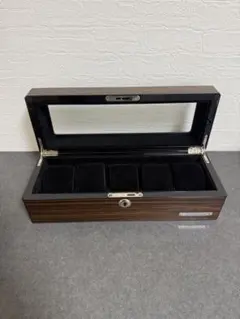 Item thumbnail for item 046b5a33-80a9-44fd-896f-2922736259bb