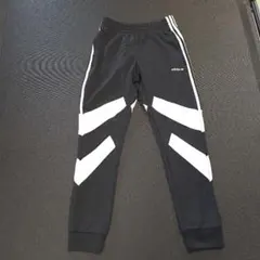 adidas トレフォイル　パーマストン トラックパンツ 　ブラック ホワイトのサムネイル