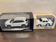新品未使用！トヨタ特注カローラクロス 1/30 ミニカー プラチナホワイトパールのサムネイル