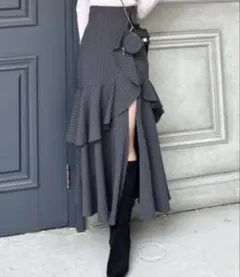 リエンダ　フリルスリットハイウエストスコートショートパンツ　グレー