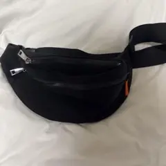 LESHAJIAボディバック　ブラックのサムネイル