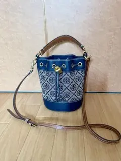 Tory Burch スマホショルダーバッグ トリーネイビー - メルカリ