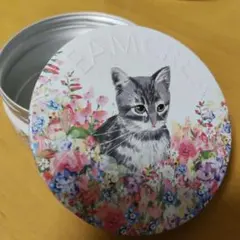 スチームクリーム 空き缶 猫 花柄