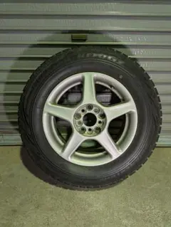 スパイクタイヤ 175/65R14x5J 100/114.3 4穴 +45 - メルカリ