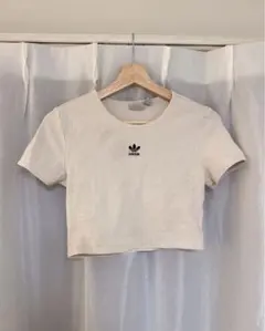 ADIDAS クロップド丈 リブTシャツ アイボリーのサムネイル