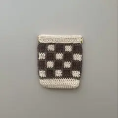 バネ口　ポーチ　小物入れ　編み物　ハンドメイド
