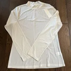 新品未使用　GU WOMAN シアーハイネックT OFF WHITE