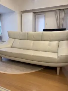 美品です。カリモク ZU4603 Y800 ソフトグレイン　ホワイト