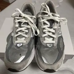 New Balance 990v6 スニーカー グレー　　25.5センチのサムネイル