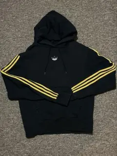 adidas オリジナルス　スウェットパーカー