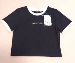ショート丈Tシャツ