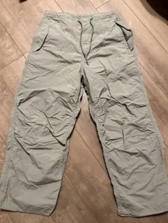 [まとめて購入で更に割引可能] GU ワークパンツ