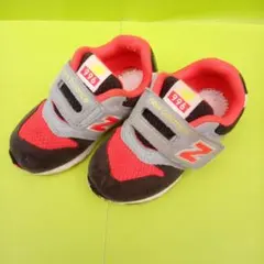 new balance １４.５cm 紺色 キッズシューズ