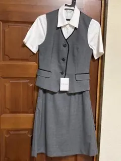 事務服YUKI TORII スカート新品セットアップ