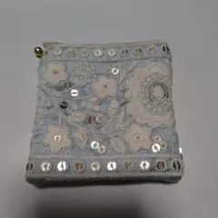 インド刺繍リボン　ビーズ装飾　ポーチ　水色