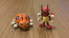 Pokémonモンコレ 進化セット『レディバ／レディアン』初期 TOMY製
