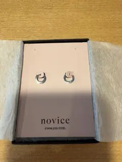 novice ピアスのサムネイル