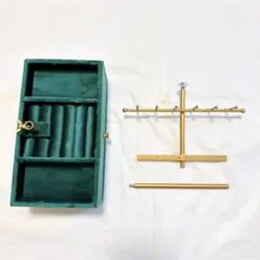 Item thumbnail for item 35f81482-9b1d-4cb7-95b8-23430affab55