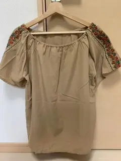Tシャツ カットソー トップスのサムネイル