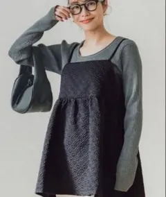 coca エンボスキャミソール　ブラック　Mサイズ