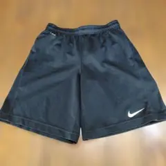 NIKE BOYS ショートパンツ S　140cm