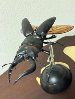 バンダイ　クワガタ フィギュア 台座付き