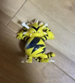 ポケモン　エレブー　モンコレ　初期