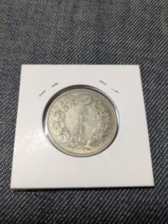 タイ1974年 50バーツ銀貨「国立博物館100周年」 タイ1974年 50バーツ銀貨 国立博物館100周年 - メルカリ