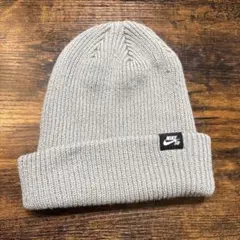 Nike SB グレー ニット帽