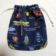 昆虫柄(ネイビー)の巾着袋
