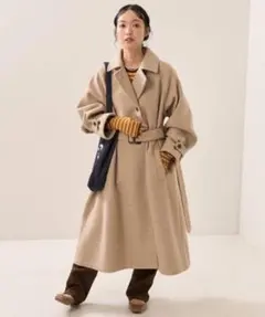 ベージュ ピーコート
