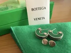 （お値下げ中）ボッテガヴェネタ　ピアス（ボルト ミニ フープ ピアス）のサムネイル