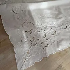 刺繍とレースのテーブルクロス♪アンティーク♪円形♪シミ♪木綿♪手
