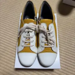 レザー ホワイト/イエロー スニーカー　ブーツ　24 EEEE