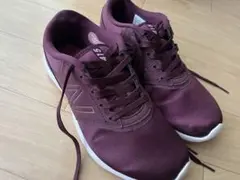 ニューバランス スニーカー