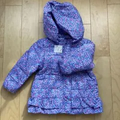 新品未使用タグ付き花柄中綿コート 97サイズ