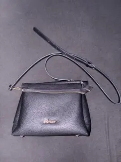 Firano 黒いレザーショルダーバッグ