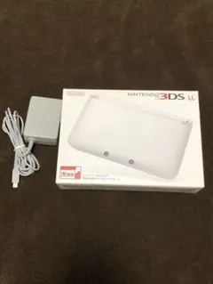 【★ほぼ未使用★美品★】NINTENDO 3DS LL ホワイト　ニンテンドー