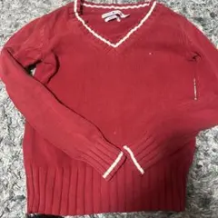 TOMMY HILFIGER 赤 Vネックニット S