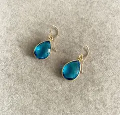 ブルーカラークォーツピアス