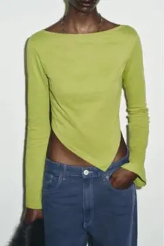 zara グリーン長袖Tシャツ