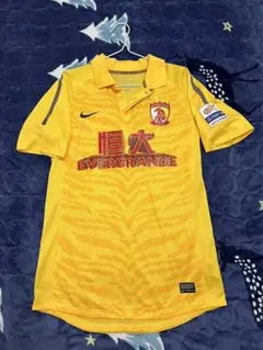 【チーム支給品】広州恒大支給品　市販なしサッカーベンチコート チーム支給品】広州恒大 ダウンベスト 選手コーチ支給品サッカー