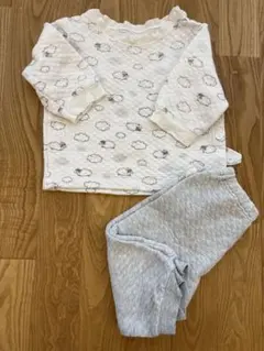 キルトパジャマ UNIQLO 80 ユニクロ　雲　羊　グレー