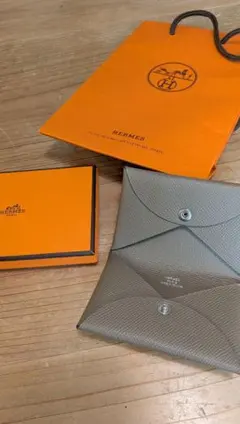 【極美品/人気色】HERMES エルメス カードケース カルヴィのサムネイル