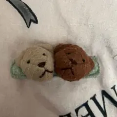 クマフェルトブローチ