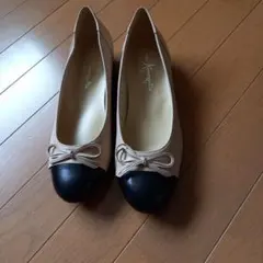 リボン付きバレエシューズ 25.5cm ベージュ/ブラックのサムネイル