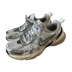 NIKEナイキ V2K RUN ラン　スニーカー　シルバー　26.5