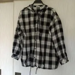 しまむら　Lutique　チェックシャツ　М